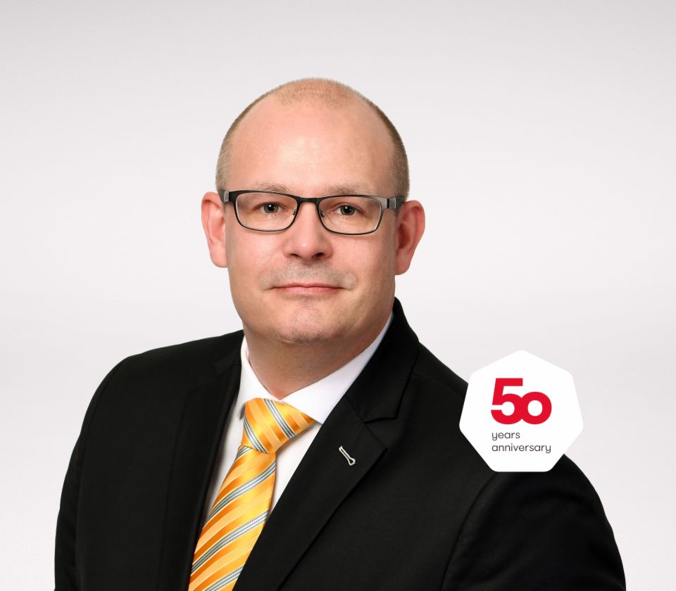 Portret Clausa Spedtsberga, predsjednika FENCA-e